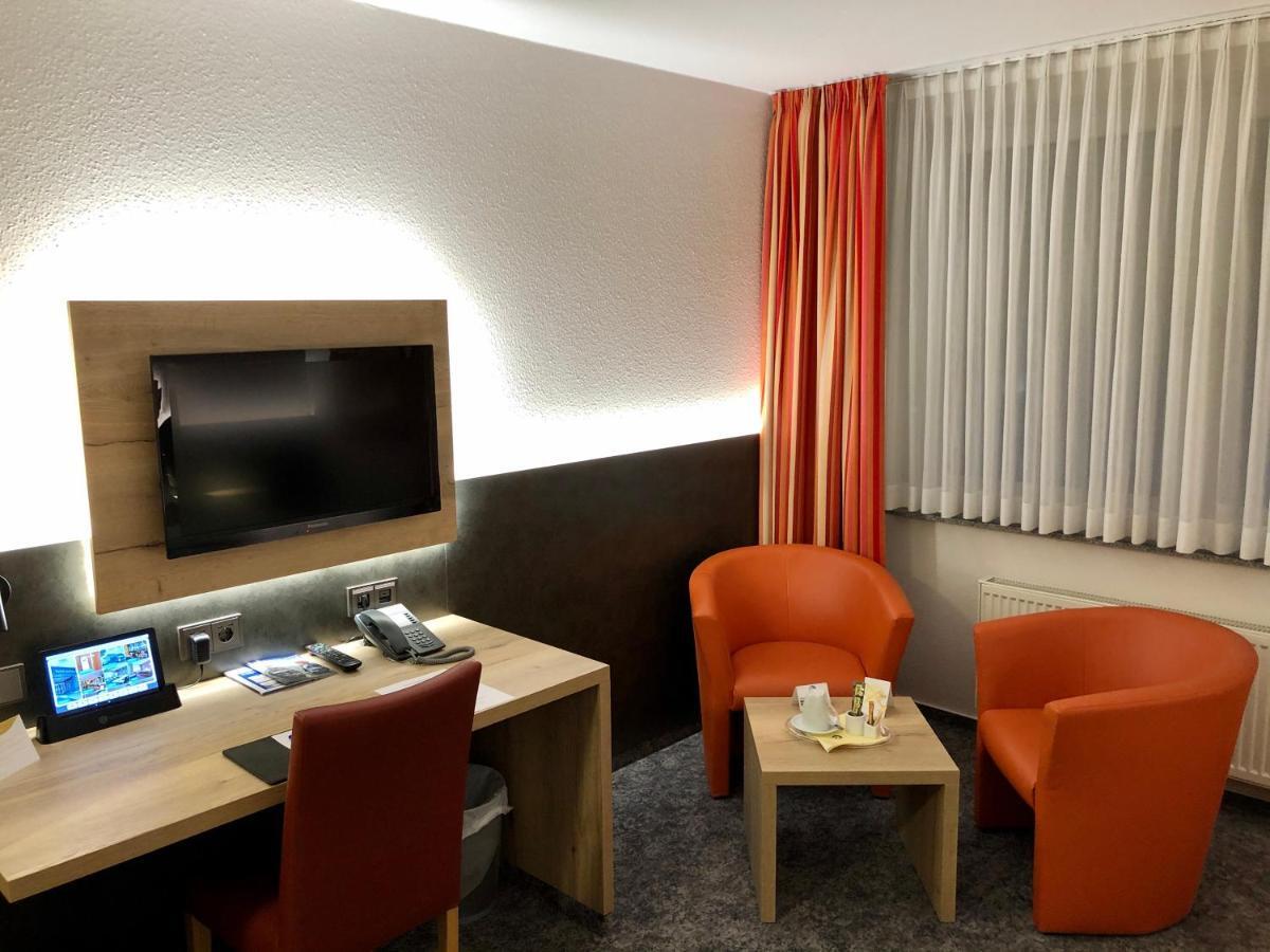 Hotel Merkur Landstuhl Exteriér fotografie